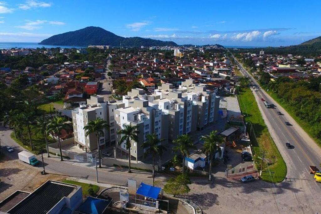 Apartamento Ubatuba - Ar Condicionado, Estacionamento, Elevador, Portaria 24H - Wifi Gratis! - Jardim Das Palmeiras Exterior foto